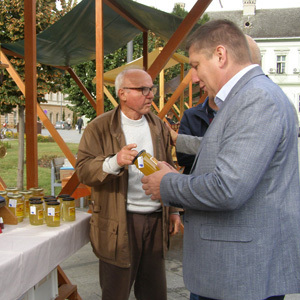 Први “Сајам меда” у организацији Туристичке организације Зрењанин - подршка пчеларима даје резултате 