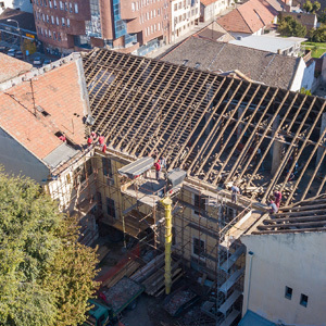 Počeli radovi na obnovi palate Srpske zadružne banke (Doma sindikata): ove godine menja se krovna konstrukcija, sredstvima grada i Republike 