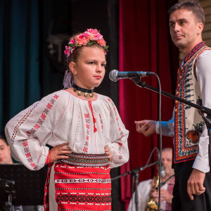 Zrenjanin prvi put bio domaćin Festivala rumunskog folklora dece Vojvodine - 250 učesnika iz naše zemlje i gostiju iz Rumunije