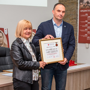 Nedelja Crvenog krsta - sednica Skupštine CK Zrenjanin,  dobrovoljno davanje krvi i pokazna vežba, priznanje gradonačelniku
