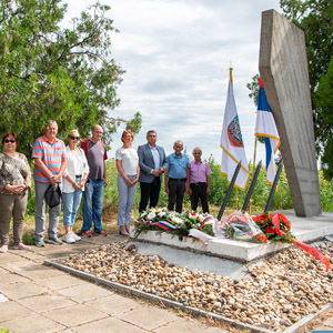 Položeno cveće na “Bošnjakovom salašu” - godišnjica tragične pogibije Ruže Šulman, Koče Kolarova i još trojice rodoljuba