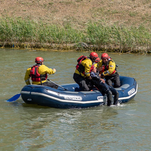 Povodom Međunarodnog dana bezbednosti na vodi, održana pokazna vežba pripadnika sistema zaštite i spasavanja Grada Zrenjanina, kao i takmičenje Crvenog krsta 