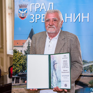 Nagrada za moderni umetnički senzibilitet Fonda “Todor Manojlović” za 2023. godinu svečano dodeljena Franji Petrinoviću, književniku iz Novog Sada 
