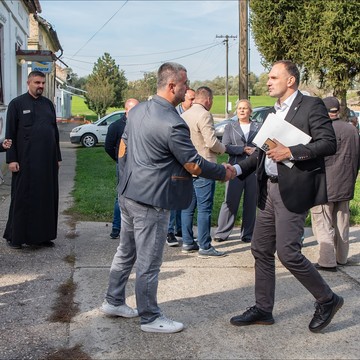 У склопу трећег циклуса акције "Да нам села буду ближа" градоначелник са сарадницима обишао насељено место Книћанин