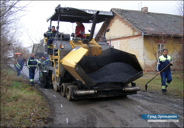 Ulice u Šećeranskom naselju po prvi put dobile asfalt