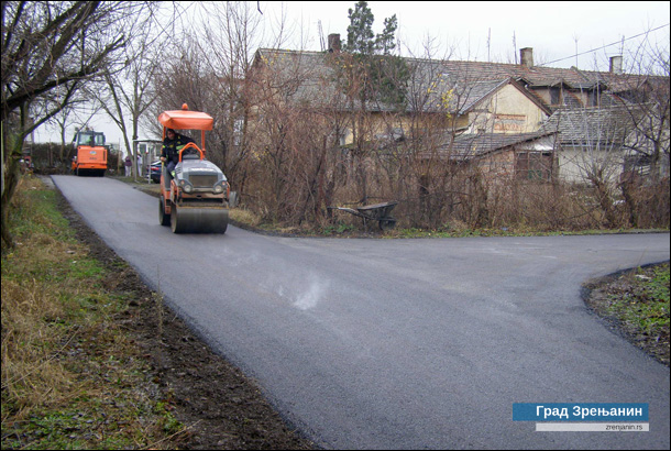 Улице у Шећеранском насељу по први пут добиле асфалт