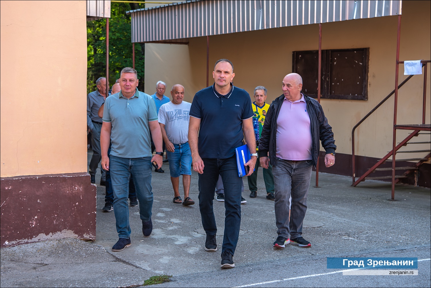 Градоначелник са сарадницима посетио Ботош и најавио нова улагања у то насељено место