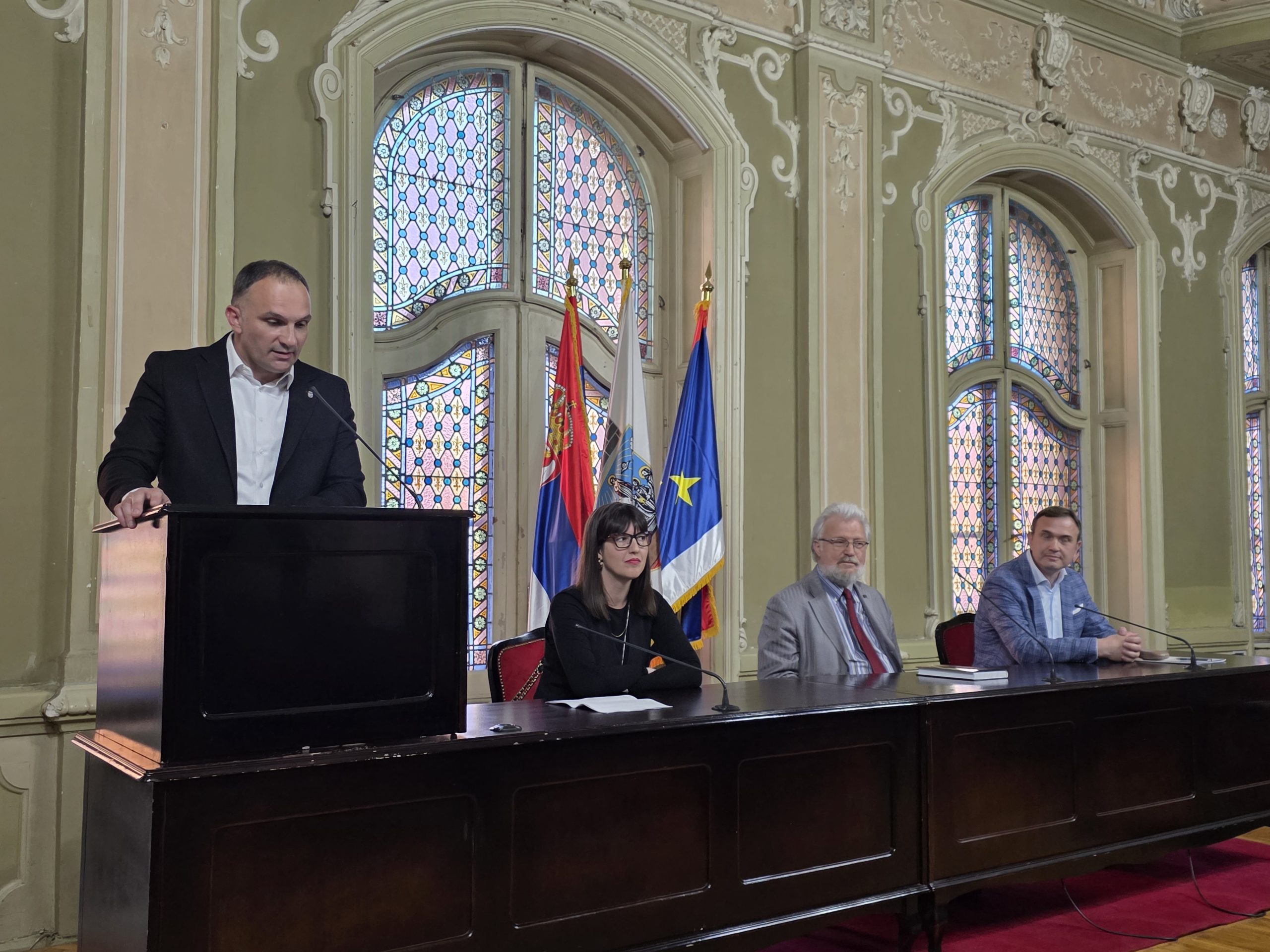 Манифестација “Месец Матице српске у Зрењанину” отворена синоћ у Барокној сали Градске куће